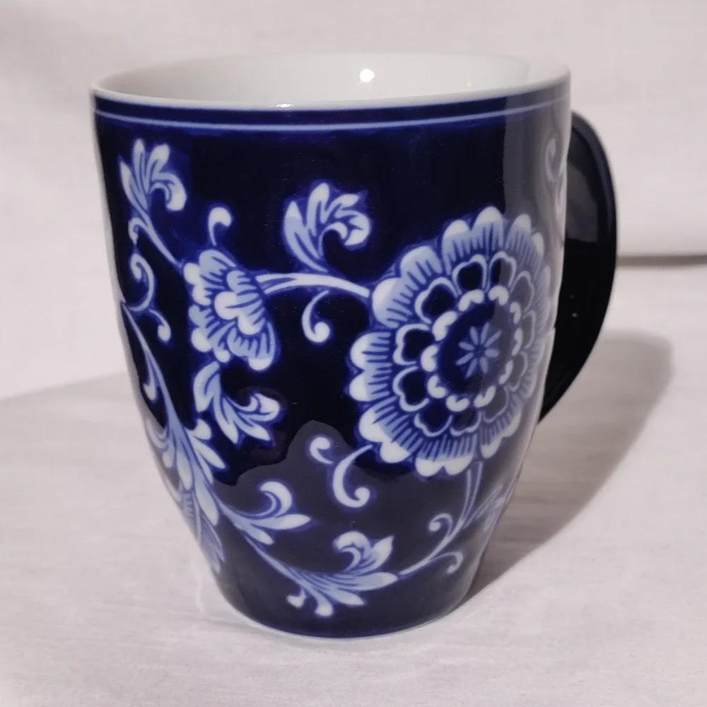 Pier 1 Mandarin Porcelain Coffee Mug Cobalt Blue White Floral